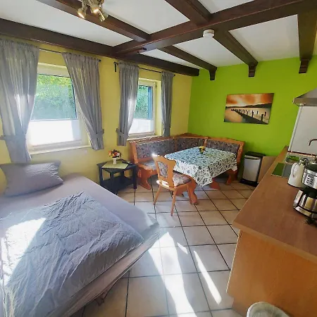 Und Bachmann شقة *