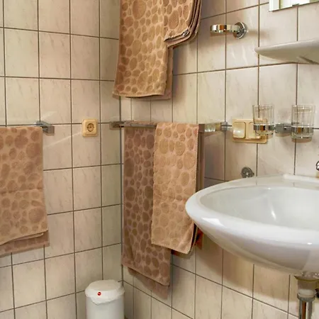 Und Bachmann 公寓 Wölfersheim