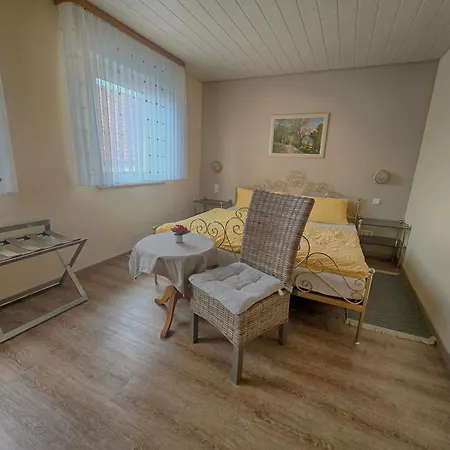 Apartment Und Bachmann